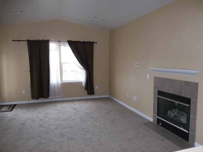 Foto del edificio - 2121 Owens Ave