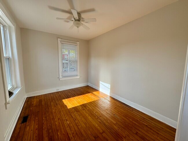 Foto del edificio - 901 N 24th St