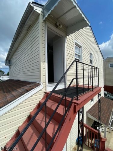 Foto del edificio - 79 Hillcrest Ave