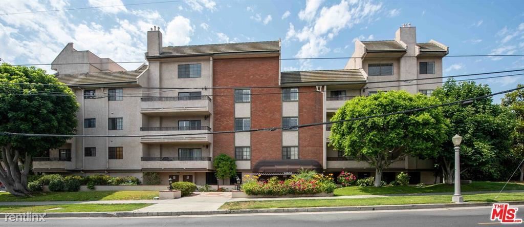 Primary Photo - 2 br, 2 bath Condo - 14600 Dickens St Unit...