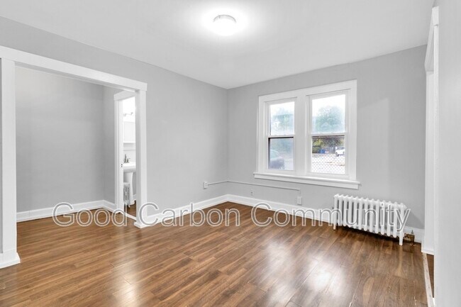 Building Photo - 870 Lafayette Ave