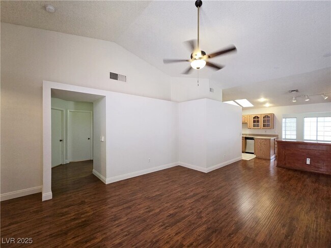 Building Photo - 1139 Placerville St