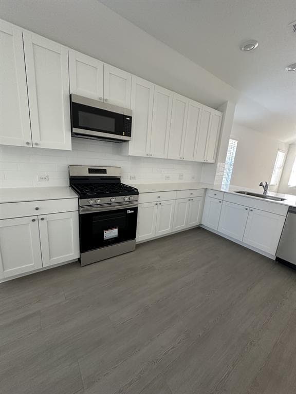 Building Photo - 1407 Hermosa Gdns