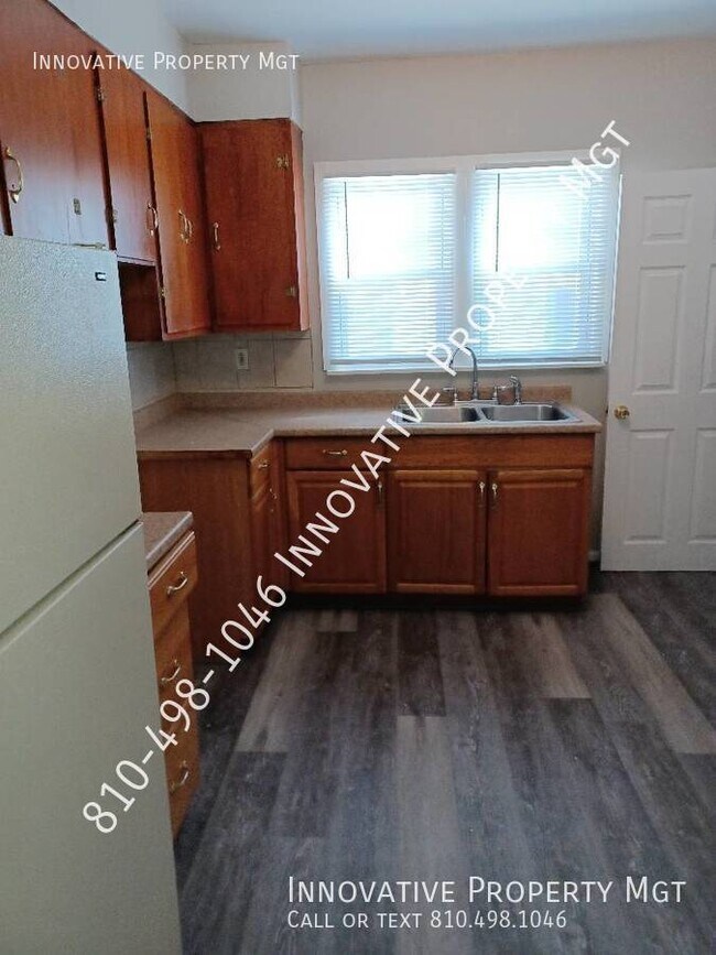 Building Photo - Spacious Updated 4 bedroom 2 bath home!