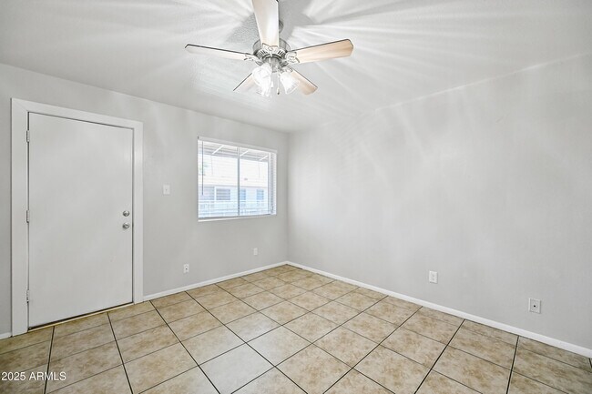 Foto del edificio - 3025 N 32nd St