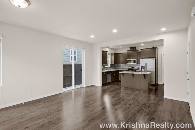 Building Photo - 7263 NW 165th Ave