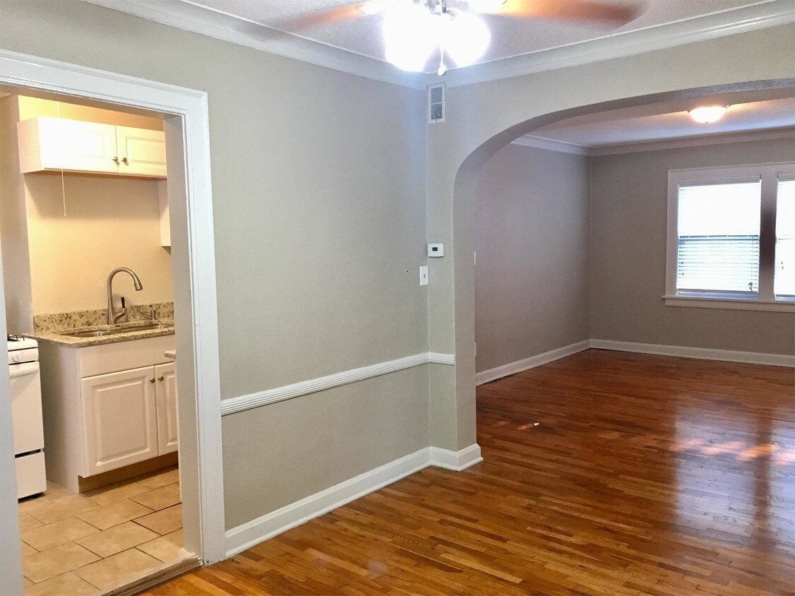 Foto principal - 4507 Roanoke Pkwy