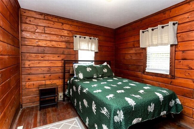 Foto del edificio - 5307 W Lake Rd