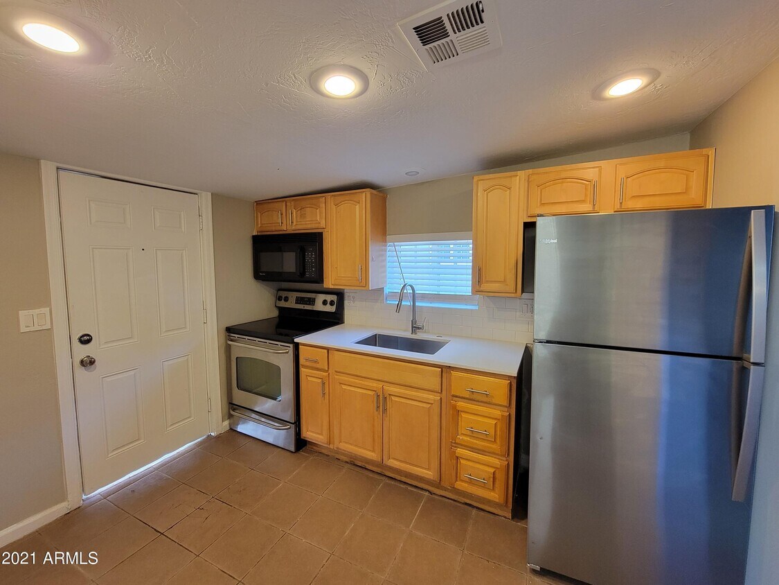 5206 W Ocotillo Rd Unit C, Glendale, AZ 85301 Apartment for Rent in
