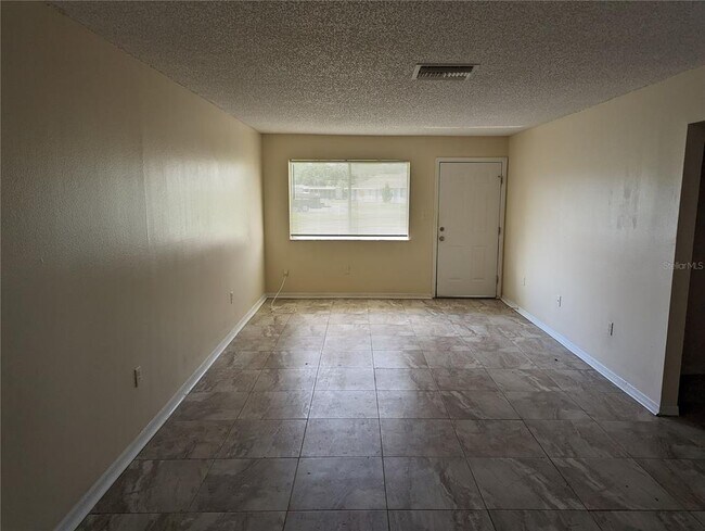 Building Photo - 2744 Botts Landing Rd