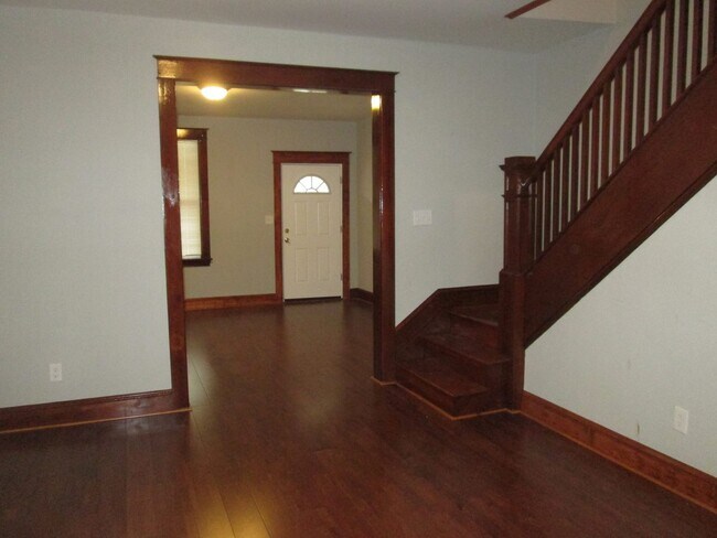 Building Photo - 408 W Wilson Blvd