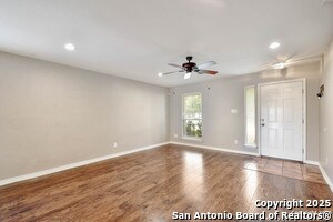 Foto del edificio - 8975 Scarlet Creek