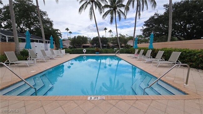 Foto del edificio - 5325 Cove Cir