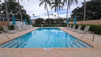 Building Photo - 5325 Cove Cir