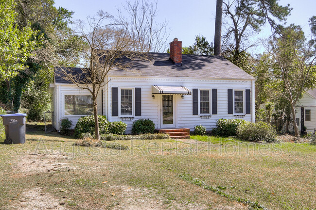 Foto del edificio - 1714 King Woods Dr