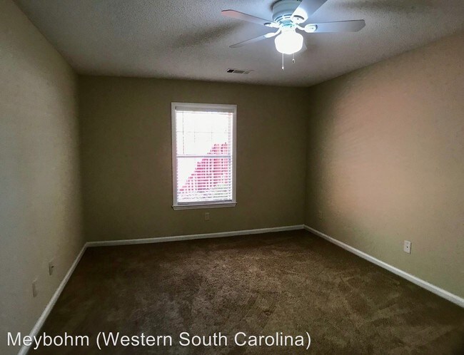 Building Photo - 2 br, 2 bath House - 134 Double Tree Drive
