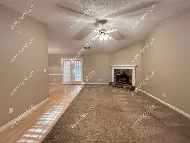 Foto del edificio - 110 Tamarack Trail