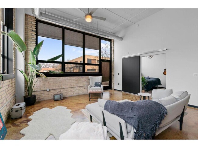 Foto del edificio - 1701 NE Madison St