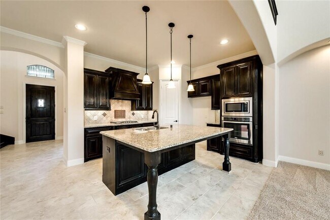 Foto del edificio - 4808 Palm Springs Dr