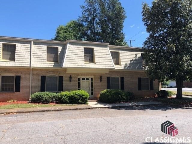 Primary Photo - 105 Georgetown Dr