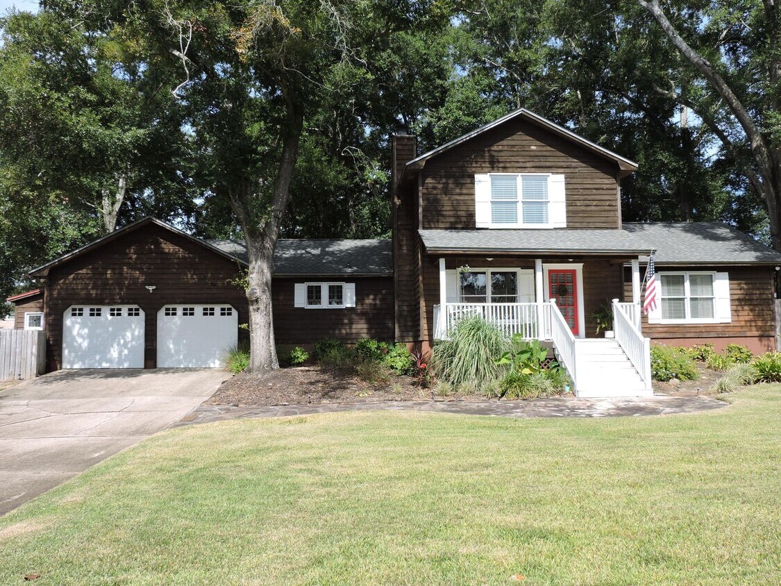 Beautiful home in Broadview Farms! Alquileres en Pensacola, FL