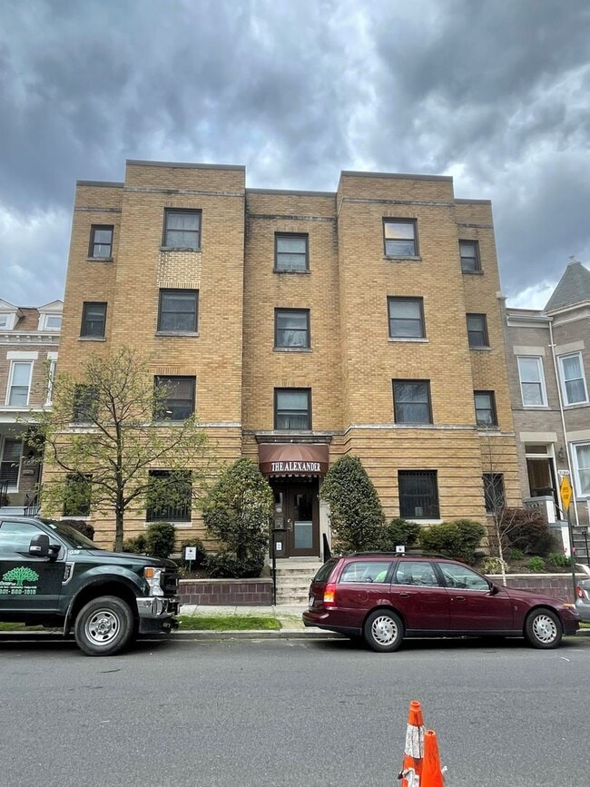 Building Photo - 3534 10th St NW