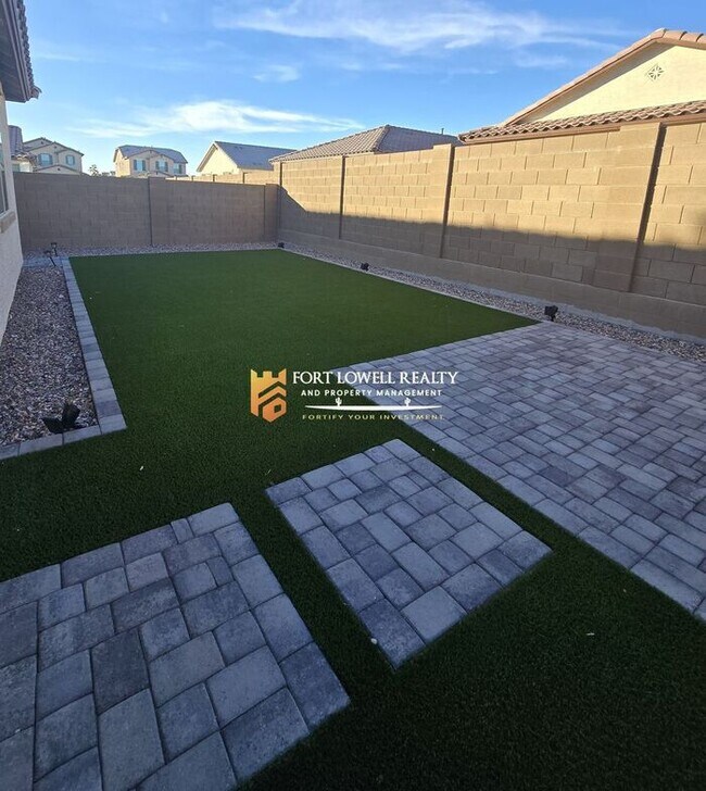 Foto del edificio - 17930 W Toronto Way