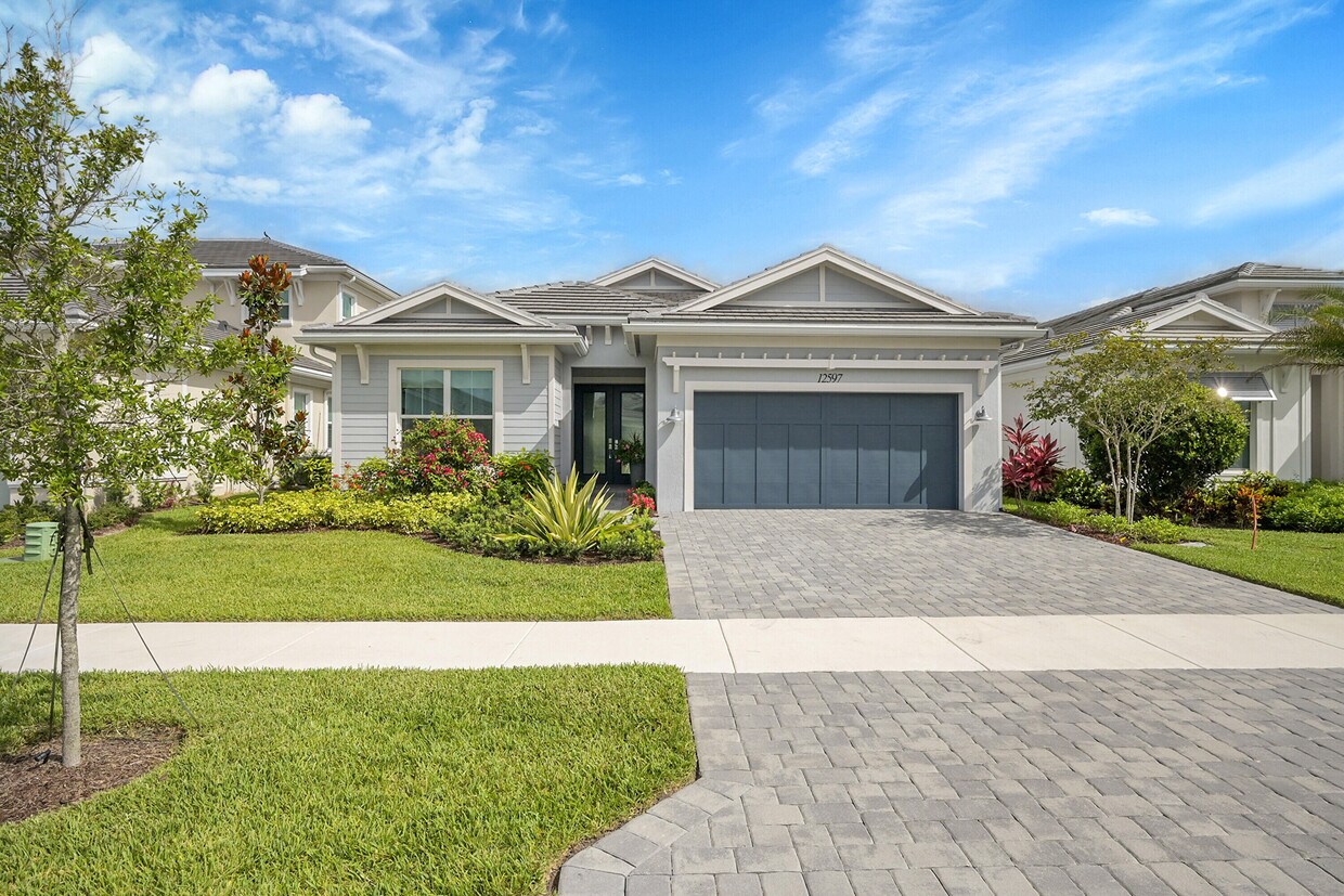 Primary Photo - 12597 Nautilus Cir
