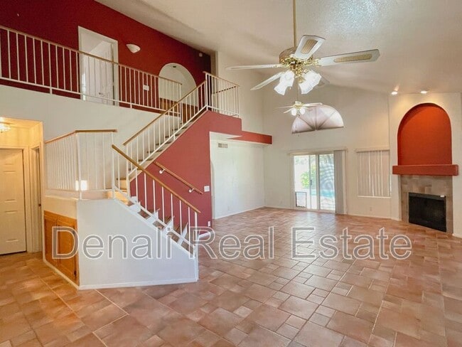 Foto del edificio - 4237 E Jason Dr