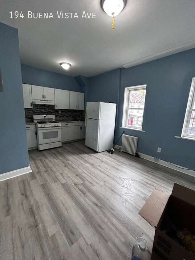 Photo - 194 Buena Vista Ave-