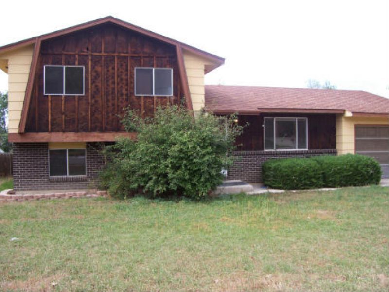 Primary Photo - 1342 Hiawatha Dr