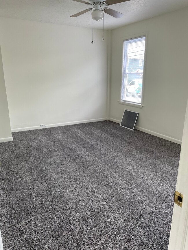 Building Photo - 43 Chapin St