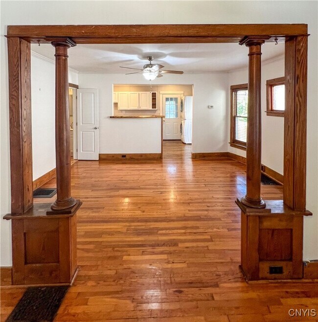 Foto del edificio - 506 S Albany St