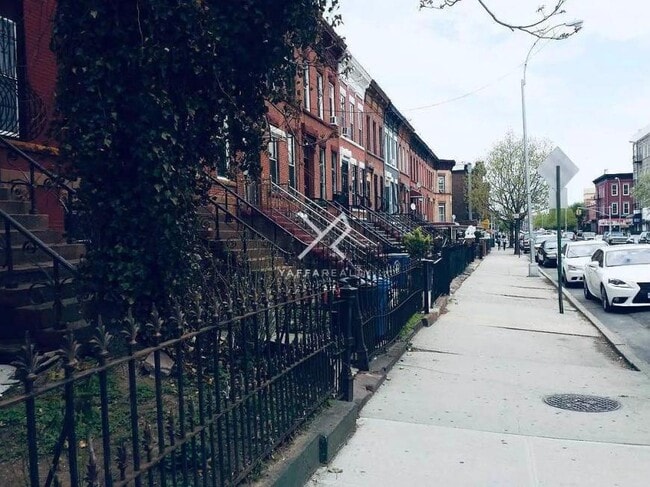 Building Photo - 2 bedroom in BROOKLYN NY 11221