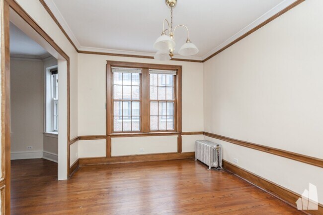 Building Photo - 584 Sheridan Sq