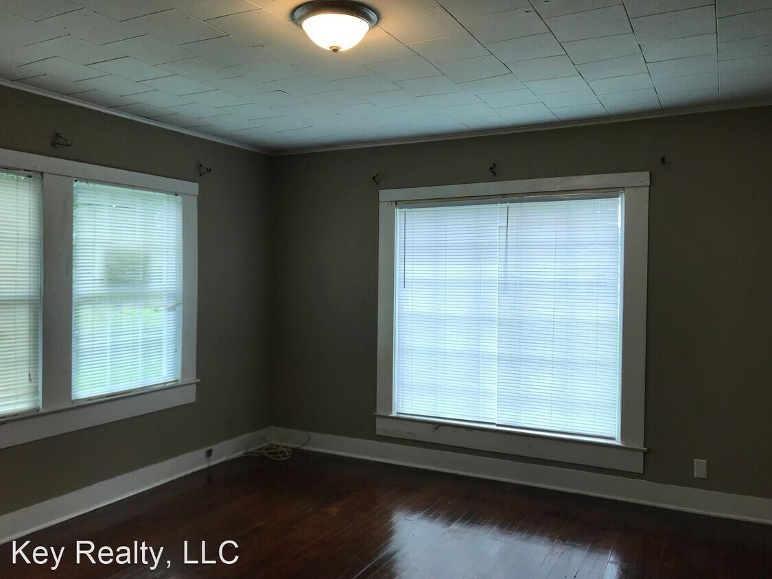 Foto del edificio - 2 br, 1 bath House - 813 Martin Ave