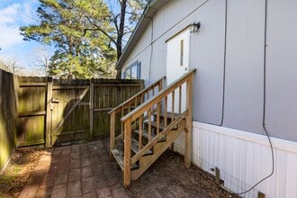 Building Photo - 4460 Grand Oaks Dr