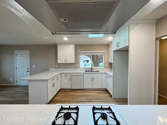 Foto del edificio - 3 br, 2 bath House - 308 Mustang Pl