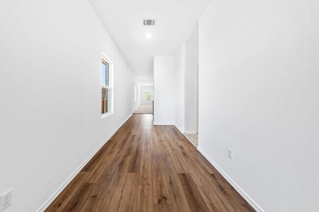 Foto del edificio - 225 Grey Slate Avenue
