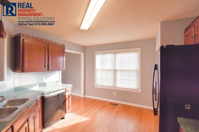 Foto del edificio - Adorable all brick 3 bedroom home in Smyrna!