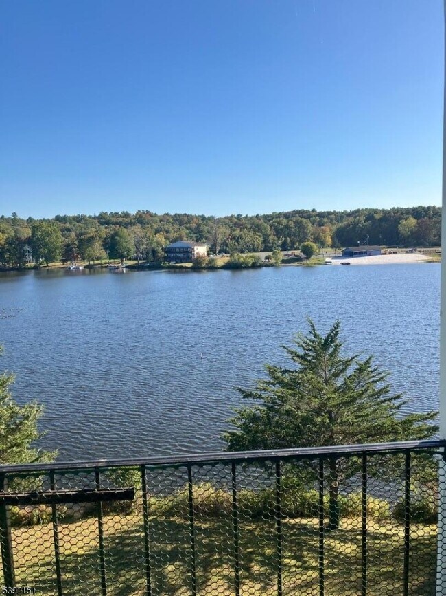 Foto del edificio - 410 Lake Shore N