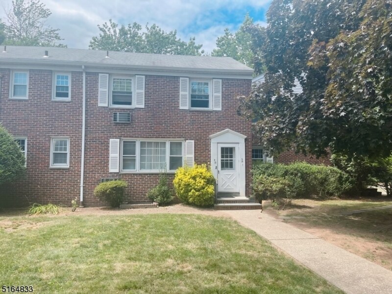 445 Morris Ave Unit 13D, Springfield, NJ 07081 Room for Rent in
