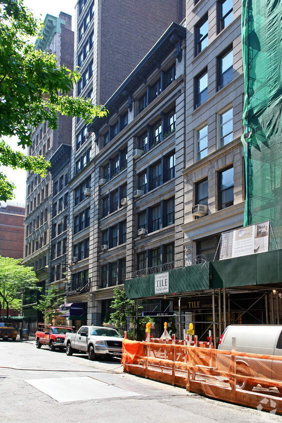 Primary Photo - 40 W 15th St