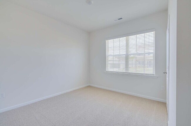 Foto del edificio - One Story 4-Bed Home in Fuquay-Varina