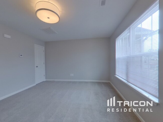 Building Photo - 6432 Pennacook Dr