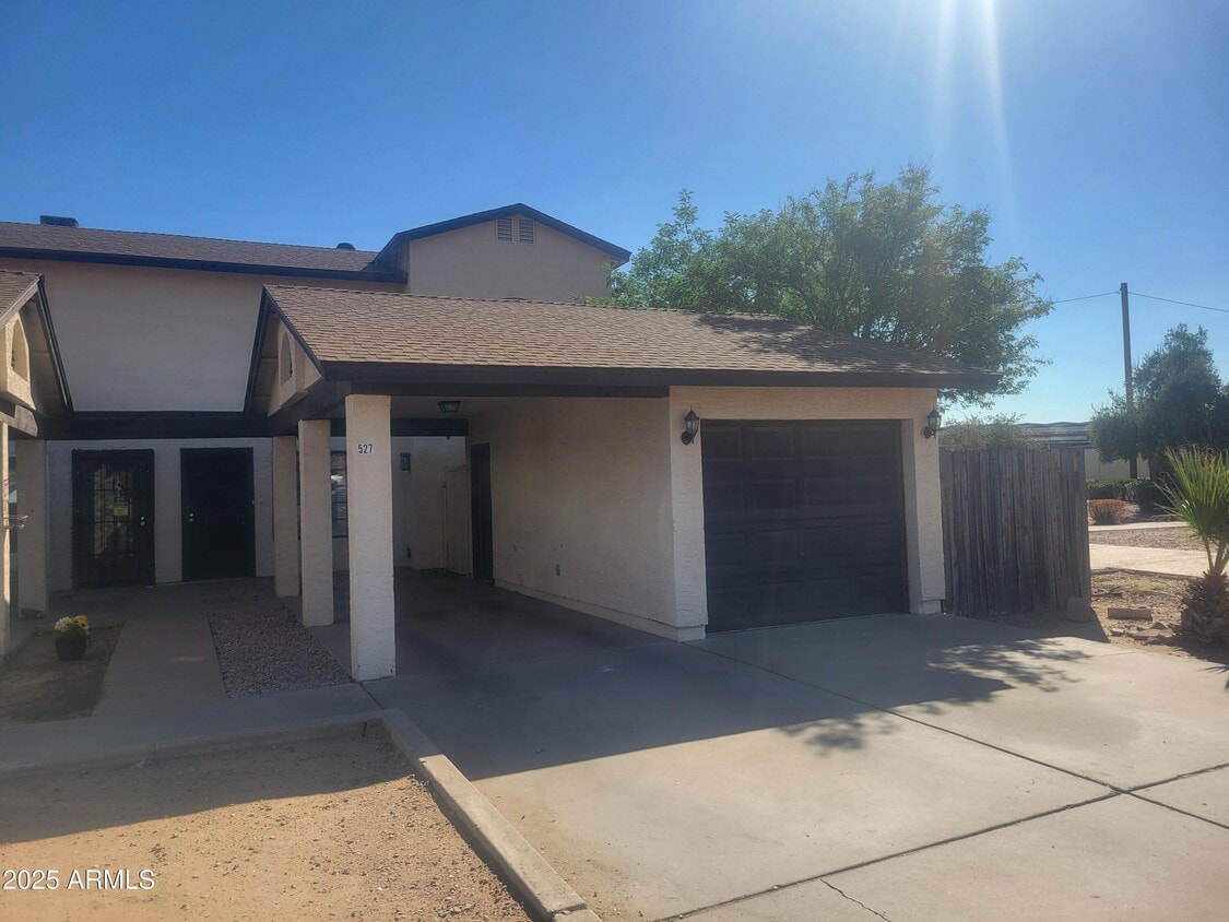 Foto principal - 527 N 4th St