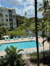 Building Photo - 3500 Oaks Clubhouse Dr