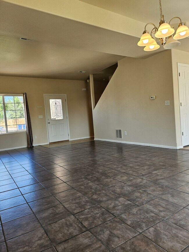 Building Photo - 5112 Tabor Lane