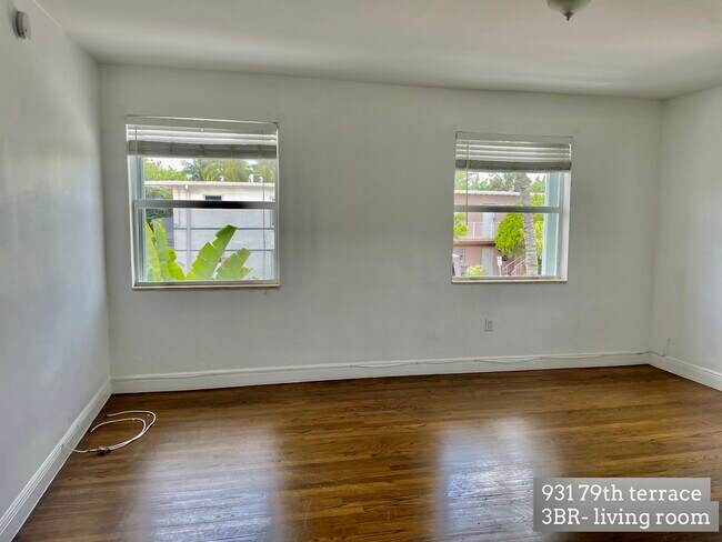 Foto del edificio - 931 79th Ter