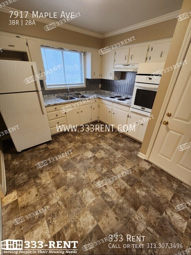 Foto del edificio - 7917 Maple Ave